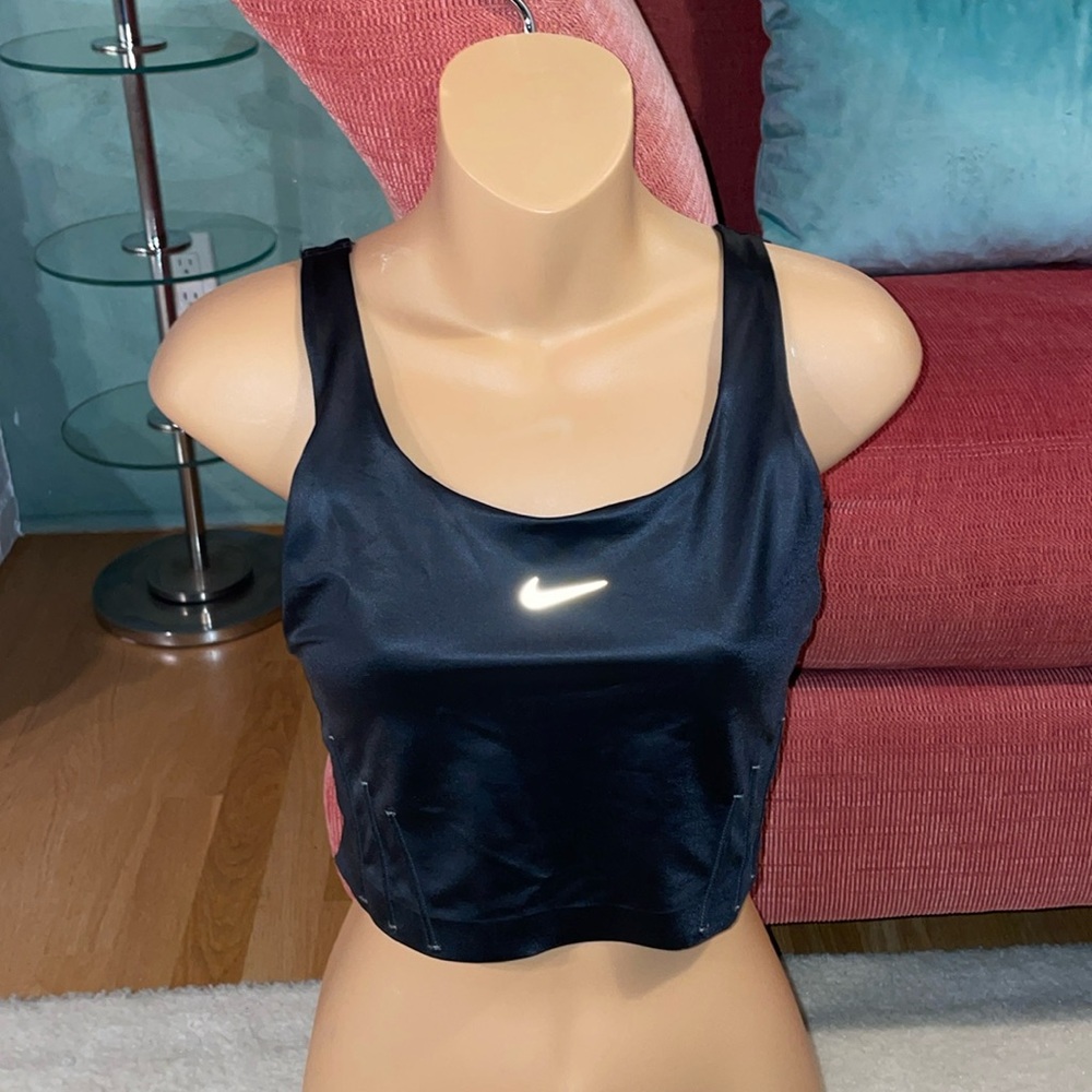 Rare Nike Luxurious Sports Bra with Large front inner pouch pocket *see last pic